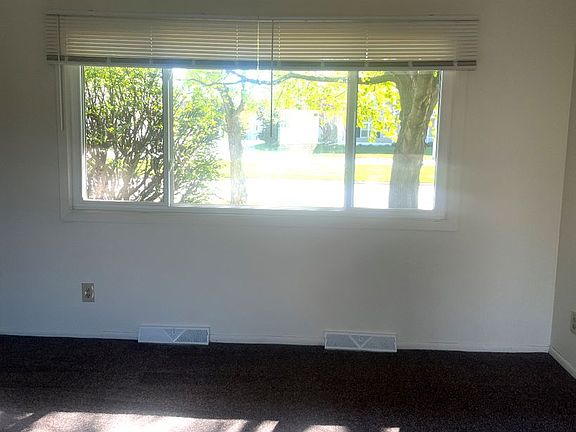 5th image of 1841 1st Ave