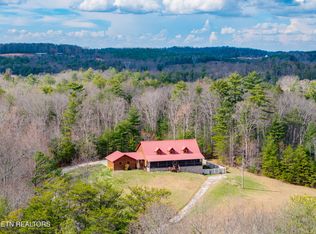 180 McJunkin Rd, Tellico Plains, TN 37385