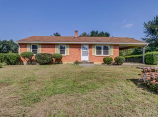 2610 Hillendale Dr NW, Roanoke, VA 24017