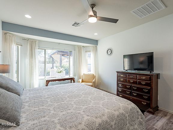 5th image of 21417 E Liberty Pl