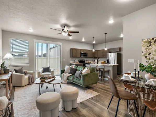 5104 Range Ln, Caldwell, ID 83605