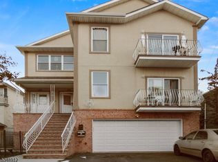 418 Jackson Ave, Elizabeth City, NJ 07201