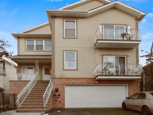 418 Jackson Ave, Elizabeth City, NJ 07201