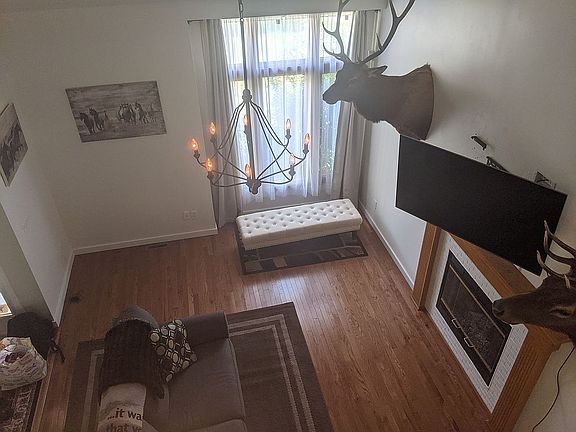 2nd image of 437 S 49th Ct