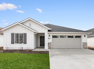 6697 W Redwood Creek Dr, Meridian, ID 83646