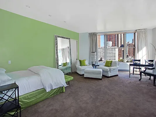 Sold by Sotheby's International Realty | media 18