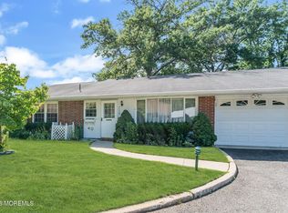 455B Portsmouth Drive, Lakewood, NJ 08701