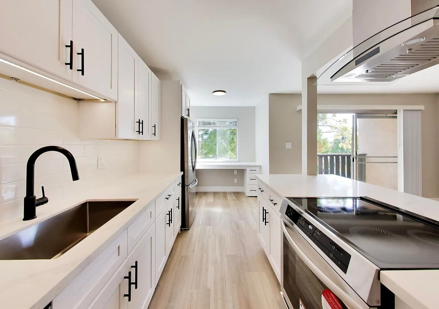 1015 Continentals Way — Photo 3