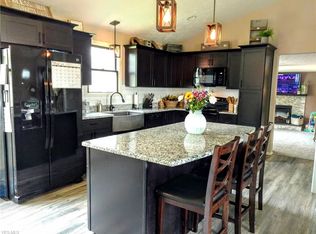635 Salem Ln, Brunswick, OH 44212