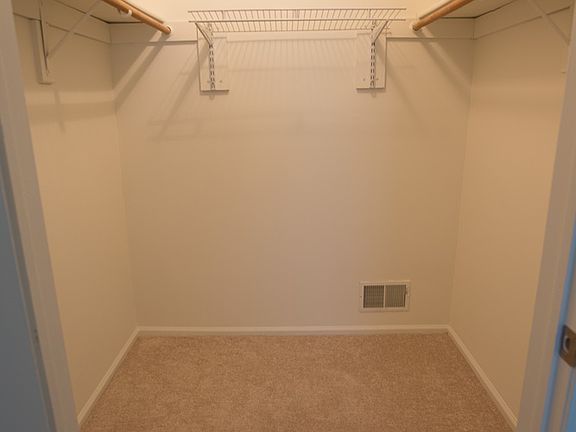 walk-in closet in bedroom 1