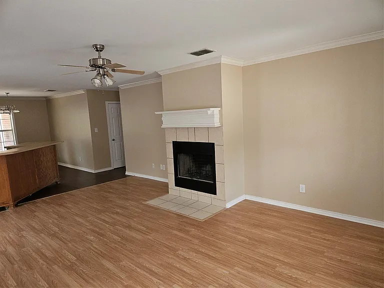 1605 Stuart Rd — Photo 4