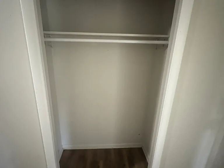 89 Woodward Dr — Photo 2