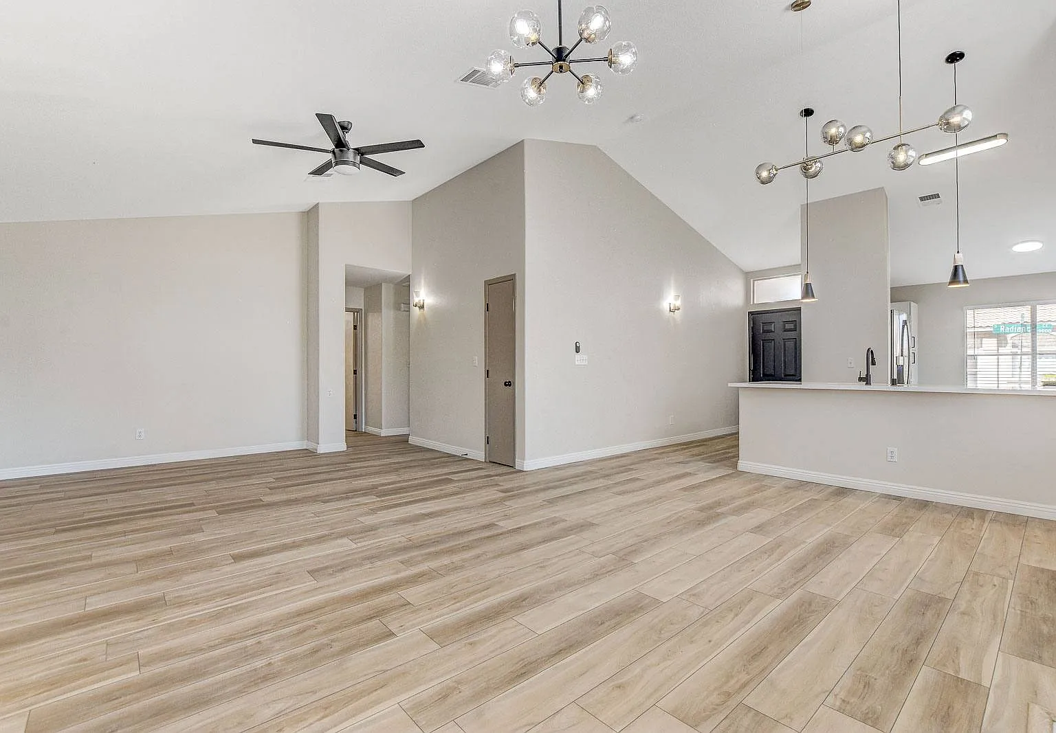 9064 Radiance Ct — Photo 4
