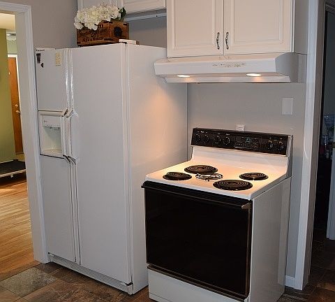 5th image of 2730 Vernon Ave