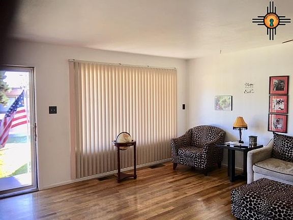 2nd image of 1220 E Jemez Dr