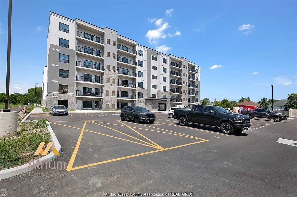 1 bed, 1.0 bath, 609 sqft, $1,750 — Photo 1
