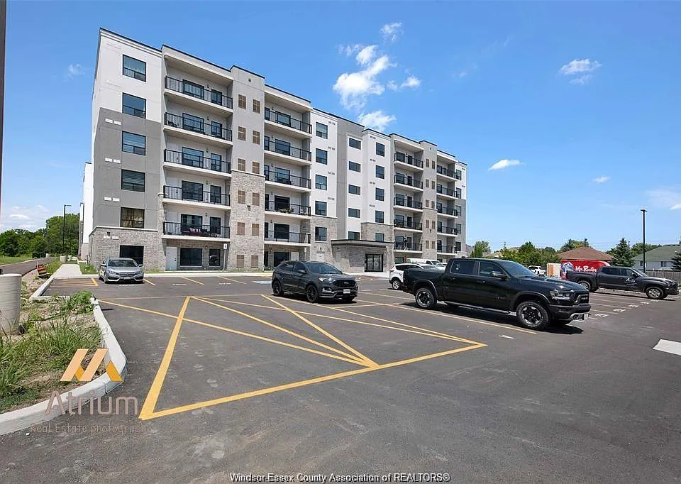 3290 Stella Cres #108