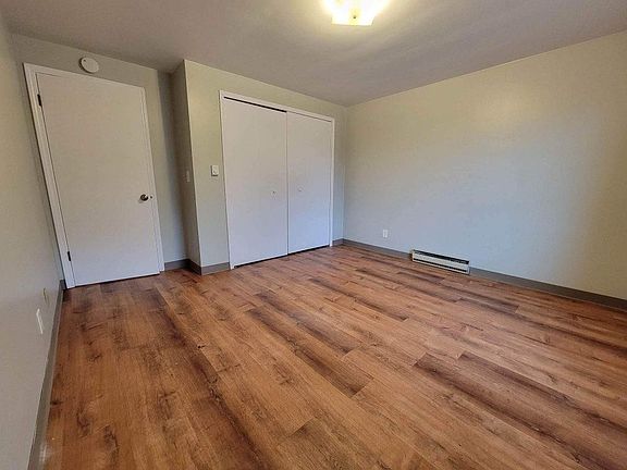 3rd image of 315 Wood St