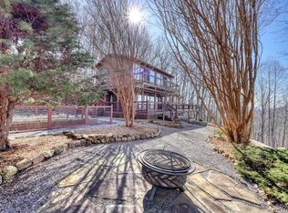 130 Hogans Run, Hayesville, NC 28904