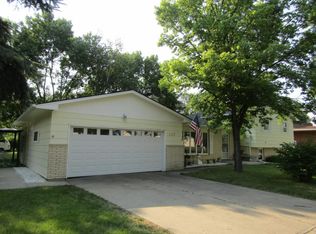 1405 N Kline St, Aberdeen, SD 57401