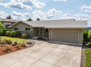 9410 SE Sun Crest Dr, Happy Valley, OR 97086