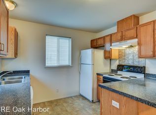 1414 NW Elwha St #2, Oak Harbor, WA 98277