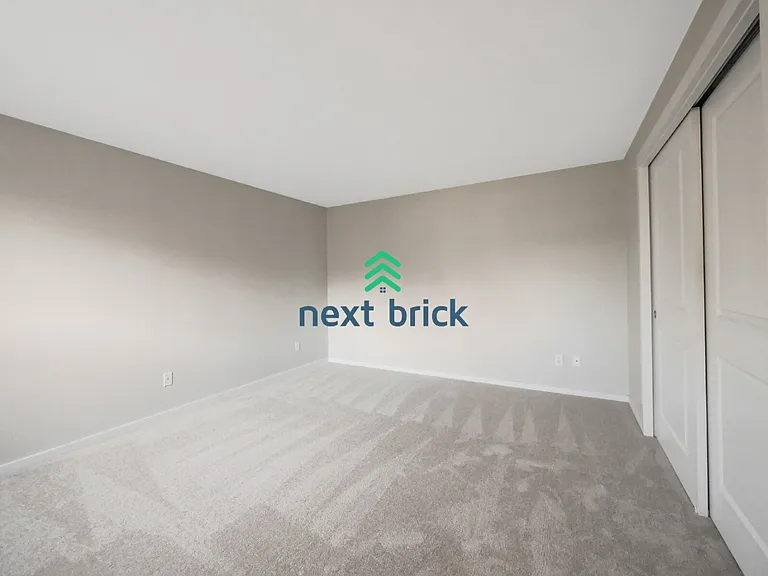 224 9th St #G301 — Photo 11