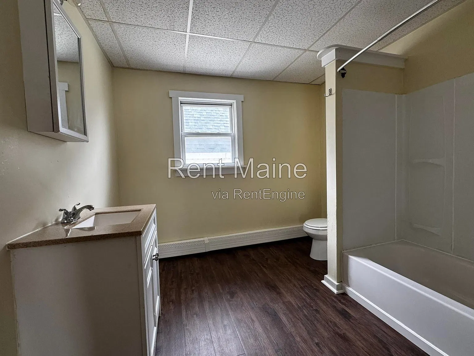 3 bed, 1.0 bath, 845 sqft, $1,225 — Photo 4