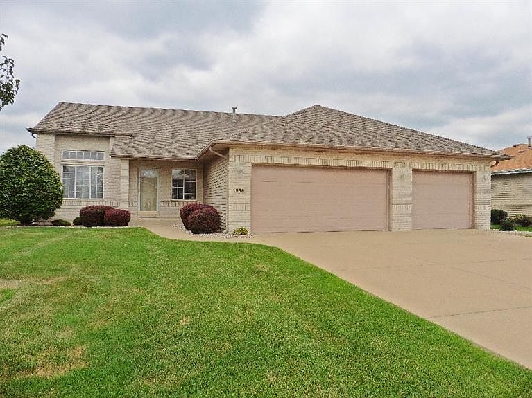 1st image of 556 Sunflower Ln