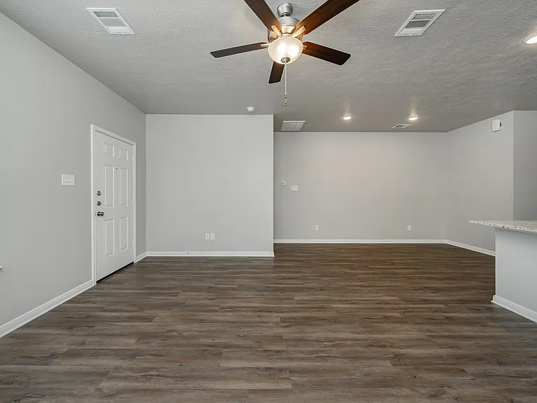 1129 Trellis Pass — Photo 11