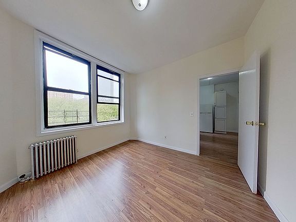 3rd image of 195 Madison St APT 12