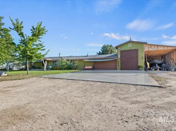 1153 N Big Tree Ln, Kuna, ID 83634