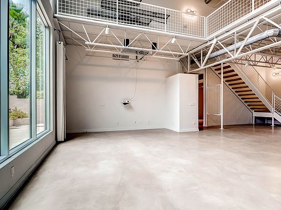 4th image of 5097 Thunder River Cir