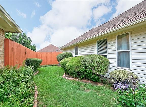 5th image of 2806 Hickory Bend Dr