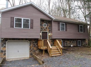 254 Buck Ridge Dr, Drums, PA 18222