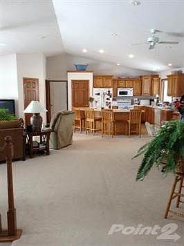 720W16thLivingRoomKitchenCombinedView