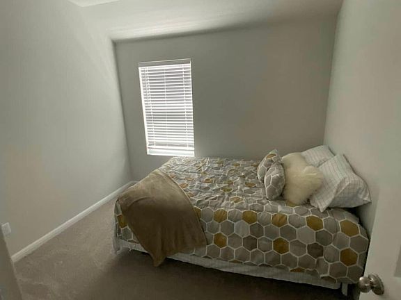 2nd image of 17908 Phelps Dr