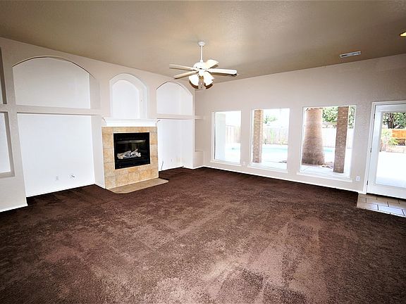 5th image of 8216 San Antonio St