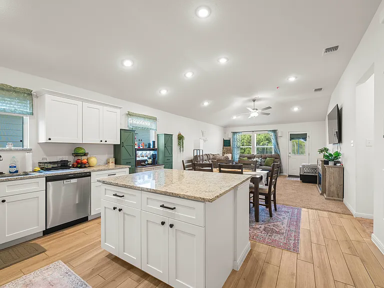 9802 Tarabon Dr — Photo 4