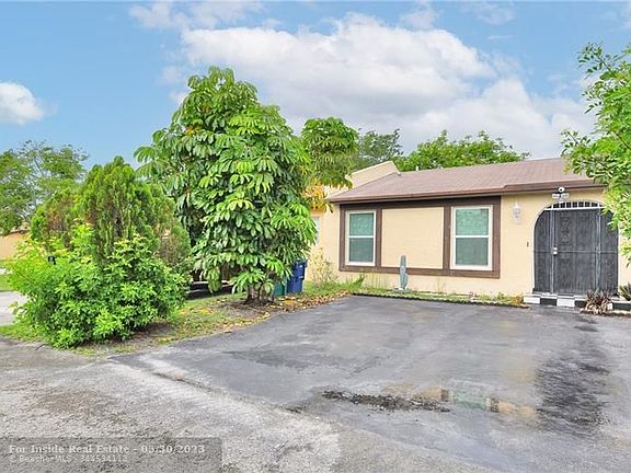 2nd image of 3027 NW 204th Ter