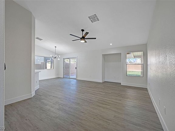 2nd image of 114 Quailbush Dr