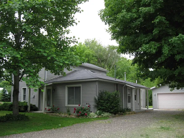 6731 Chapin Ave SE, Alto, MI 49302