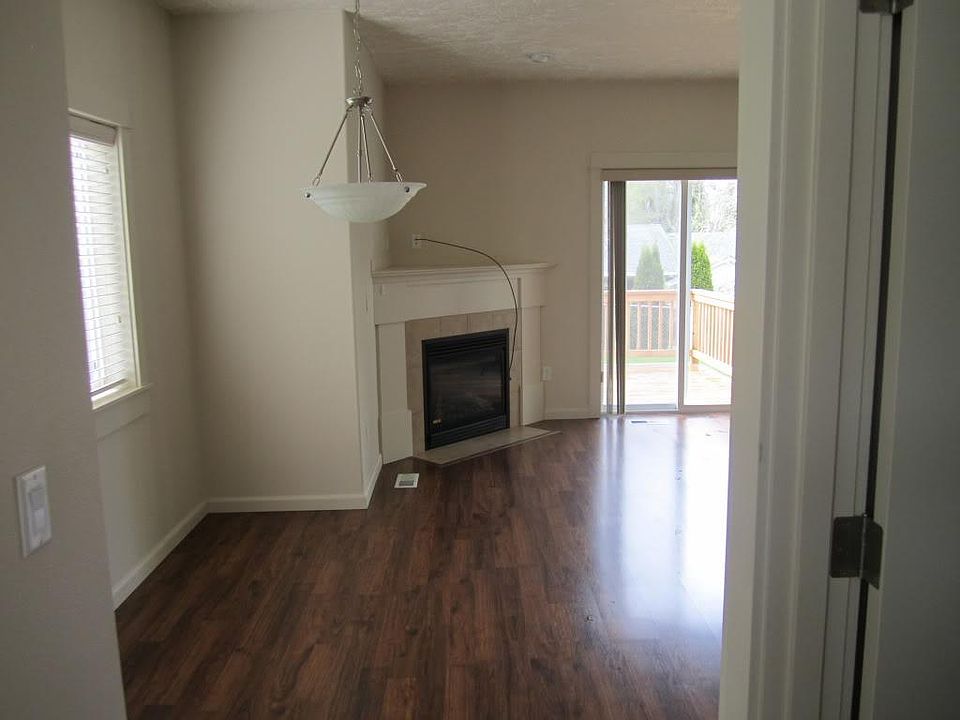 2nd image of 5830 SE 18th St
