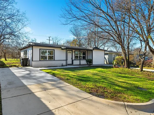 304 Hillcrest St, Mansfield, TX 76063