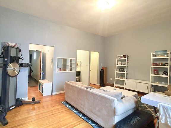 2nd image of 149 W 75th St #1B