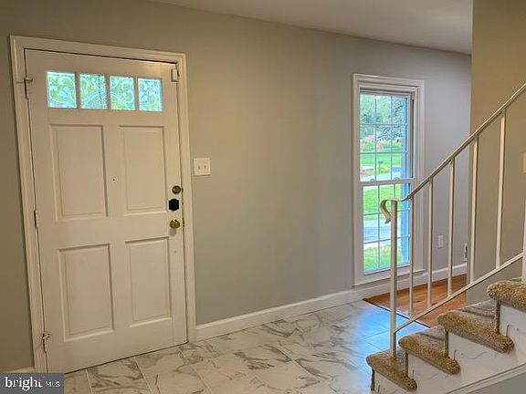 3rd image of 11409 Beechgrove Ln