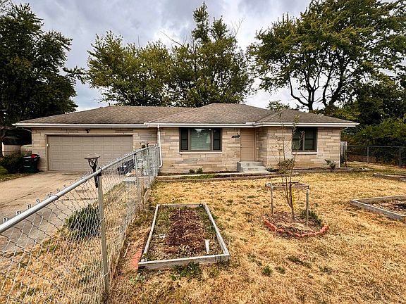 3rd image of 3907 N Ball Ave