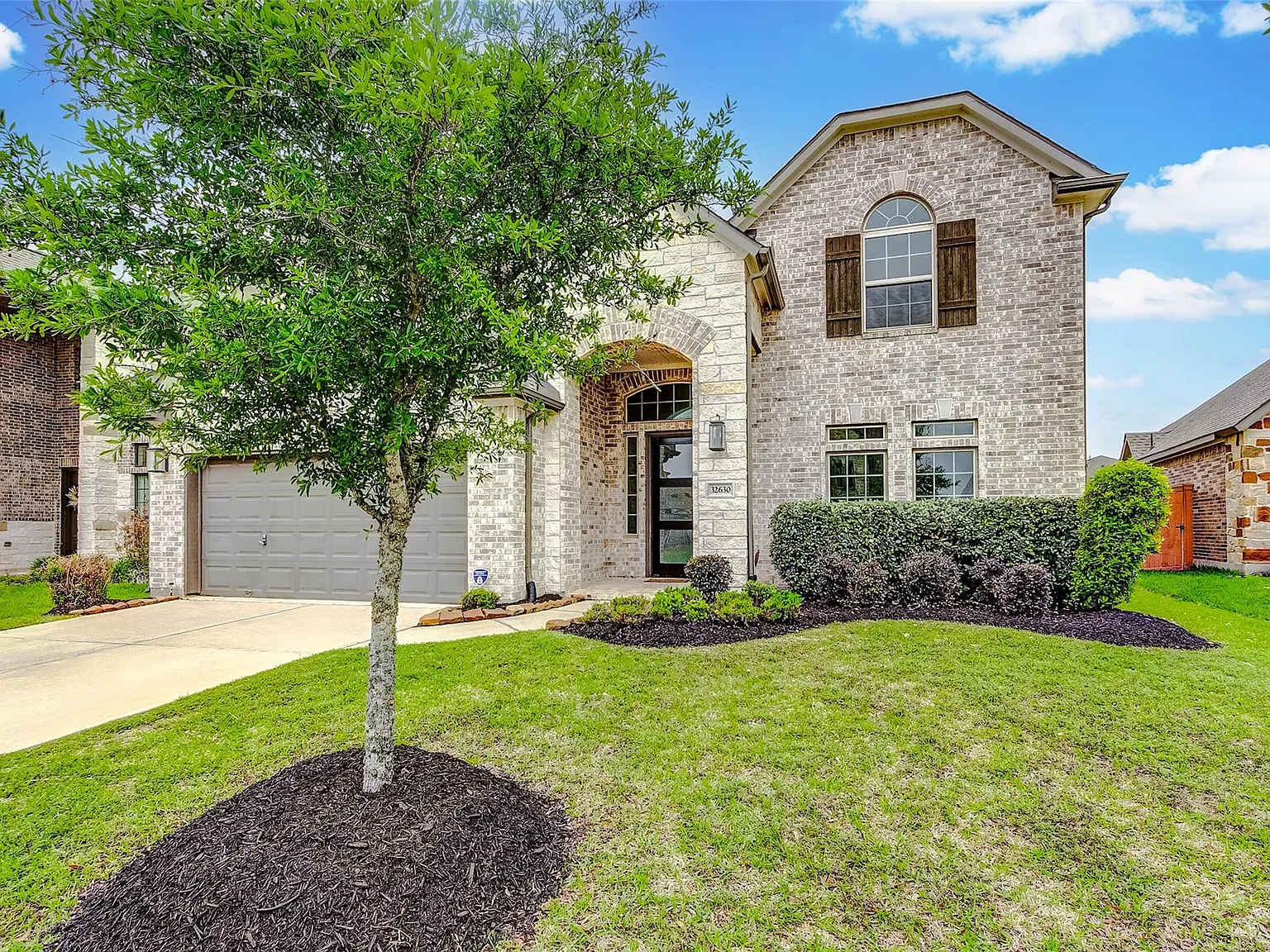 4 bed, 3.5 bath, 3123 sqft, $3,200 — Photo 4