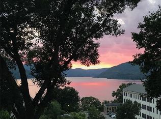 325 Highridge Ct, Peekskill, NY 10566