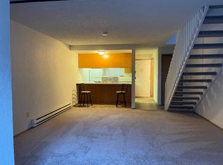 723 1st Ave S APT 1, Kent, WA 98032